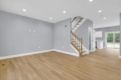 5-web-or-mls-G02A8765