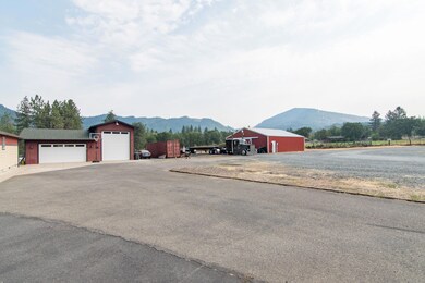 5450 Hugo Rd, Grants Pass, OR 97526 - photo 2