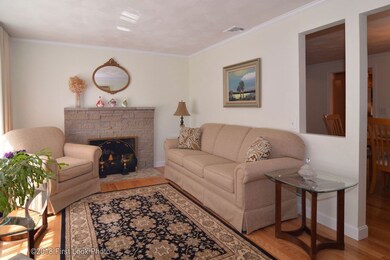 39 Coldbrook Dr, Cranston, RI 02920 - photo 4