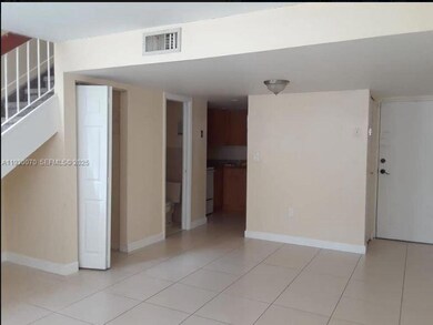 5 Olive Dr unit 24, Hialeah, FL 33010 - photo 4