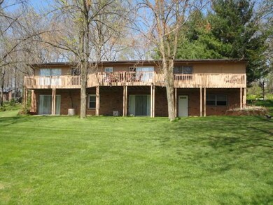 Forest Hills 980 - Rear