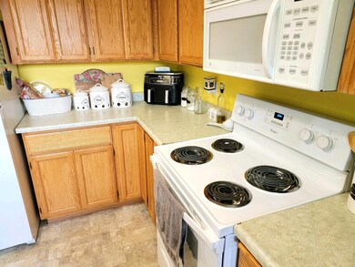 3480 Hillcrest St, Redding, CA 96001 - photo 5