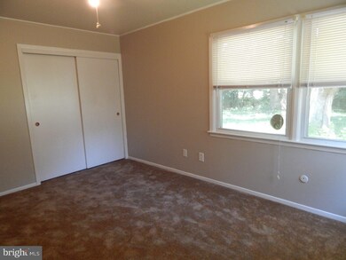 77 Baldwin Ln, Willingboro, NJ 08046 - photo 5