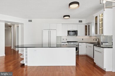 L at City Vista unit 805, Washington, DC 20001 - photo 6