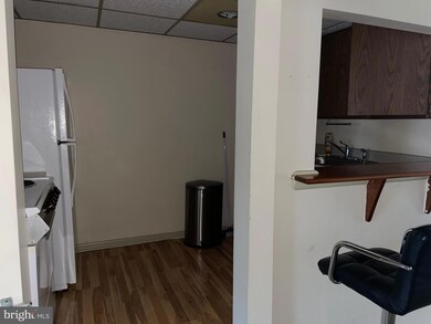 131 E State St unit 4, Kennett Square, PA 19348 - photo 3