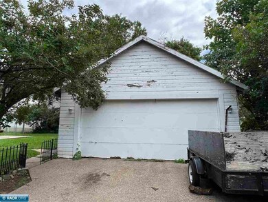 1201 E 14th St, Hibbing, MN 55746 - photo 3