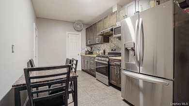 1539 Hollywood Ave, Bronx, NY 10461 - photo 7