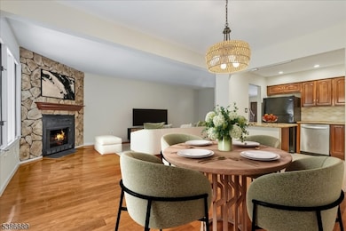 83 Patriots Rd, Morris Plains, NJ 07950 - photo 2