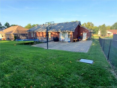 3207 Rolling Creek Dr, New Albany, IN 47150 - photo 4