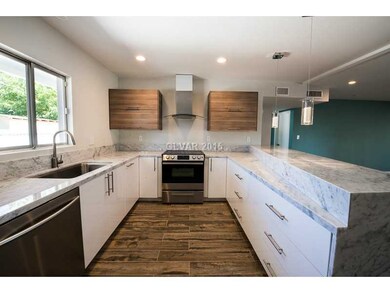 3212 Brazos St, Las Vegas, NV 89169 - photo 6