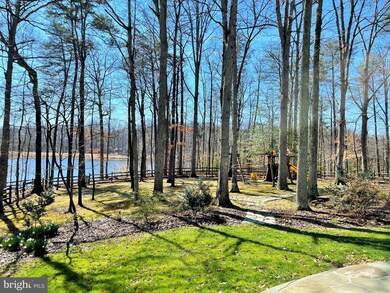 9399 Crosspointe Dr, Fairfax Station, VA 22039 - photo 5