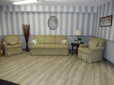 3939 Karl Rd unit 304, Columbus, OH 43224 - photo 5