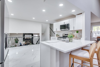 2909 Vimy Ridge Dr, Joliet, IL 60435 - photo 7