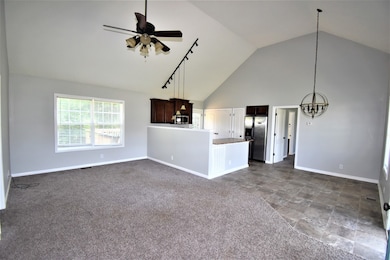 584 Cedar Valley Dr, Clarksville, TN 37043 - photo 4