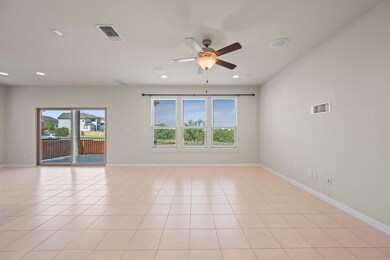 Empty room with ceiling fan, recessed lighting, a