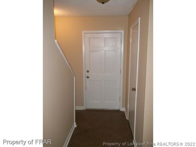 587 Winding Creek Rd, Fayetteville, NC 28305 - photo 4