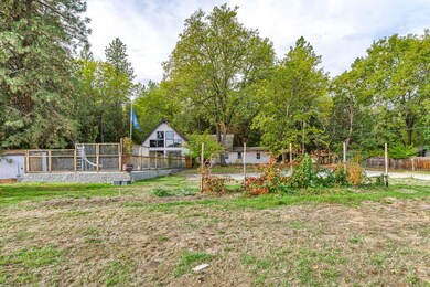 8747 Old Stage Rd, Central Point, OR 97502 - photo 5