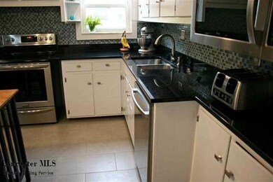 520 N Mulberry St, Logan, OH 43138 - photo 2