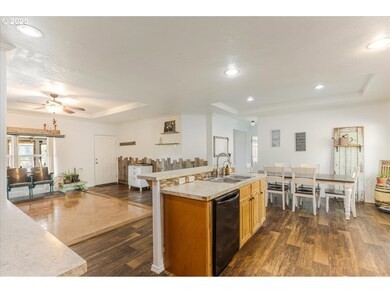 864 Spencer Rd, Toledo, WA 98591 - photo 6