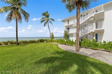 10573 Gulf Shore Dr unit 306, Naples, FL 34108 - photo 4