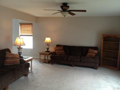 4510 Troxell Dr, Whitehall, PA 18052 - photo 4