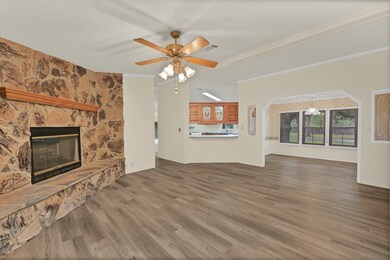 10517 Peach St, Houston, TX 77093 - photo 7