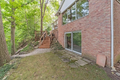 34150 Hunters Row, Farmington Hills, MI 48331 - photo 4