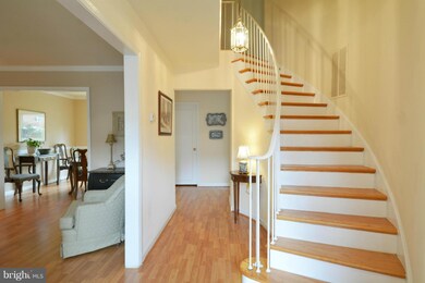 8402 Willow Forge Rd, Springfield, VA 22152 - photo 2