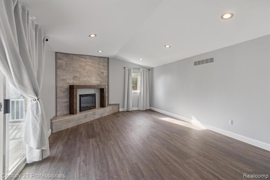 16550 Huff St, Livonia, MI 48154 - photo 5