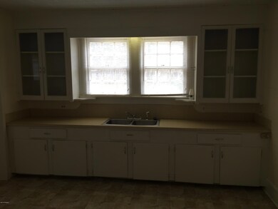 540 Charles St, New Iberia, LA 70560 - photo 7