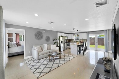 7021 SW 25th St, Miramar, FL 33023 - photo 5