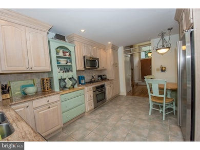 1101 Gainsboro Rd, Bala Cynwyd, PA 19004 - photo 7