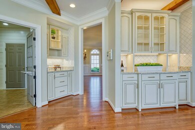 35327 Greyfriar Dr, Round Hill, VA 20141 - photo 5