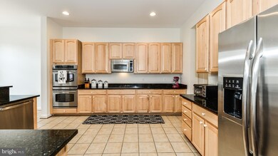 4538 Hummingbird Ln, Fairfax, VA 22033 - photo 5