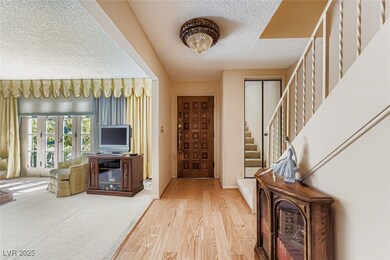 1060 Tam o Shanter, Las Vegas, NV 89109 - photo 4