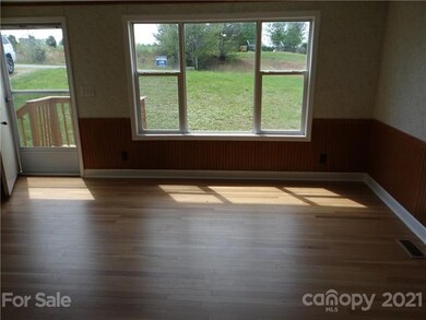 114 Forest Grove Dr, Statesville, NC 28625 - photo 6