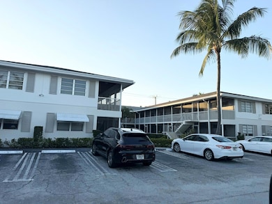 520 NE 7th Ave unit 2F, Delray Beach, FL 33483 - photo 2