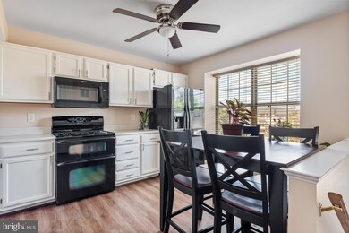 1976 Winslow Ct, Woodbridge, VA 22191 - photo 7