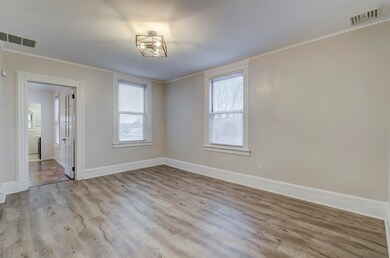 24 Washington Place unit 2, East Rutherford, NJ 07073 - photo 3