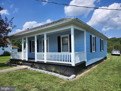 51 McCoole Ave, Paw Paw, WV 25434 - photo 3