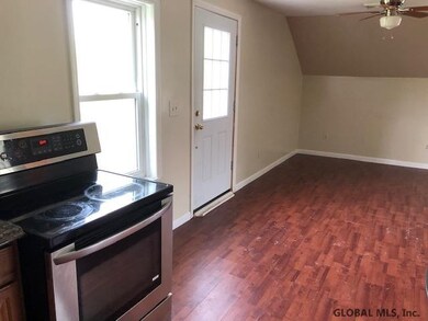 629 Hoosick Rd, Troy, NY 12180 - photo 6