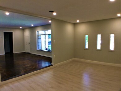 10506 Wolbrook St, Houston, TX 77016 - photo 4