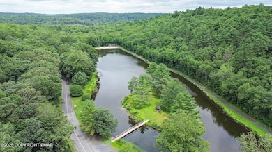 Barton Glen Community Lake
