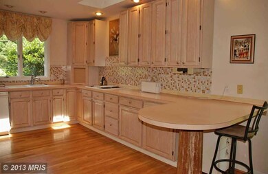 11909 Falls Rd, Potomac, MD 20854 - photo 6