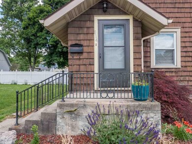 814 E 7th St, Auburn, IN 46706 - photo 2