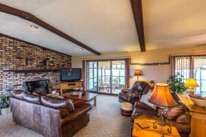 20375 20th Ave, Stockton, IA