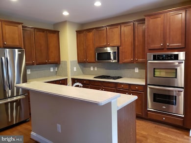 6802 Orrington Ln, Haymarket, VA 20169 - photo 7