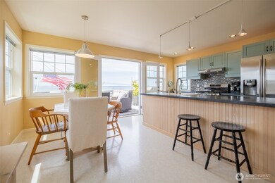 618 12th St, Bellingham, WA 98225 - photo 7