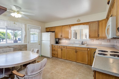 Open kitchen floor plan