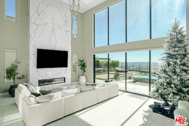 20306 Willoughby Ln, Los Angeles, CA 91326 - photo 6